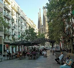 Avinguda de Gaudí, 27 - avinguda oKupada