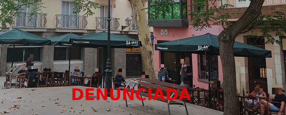 Plaça Sant Vicenç de Sarrià 1 - sols pots posar QUATRE taules, no pots okupar tota la plaça pel teu gust !!!